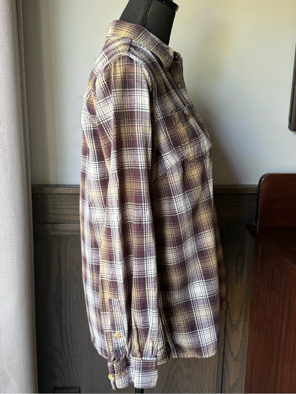 Duluth Trading Co women’s Plaid Button-Down Shirt in Maroon and Tan medium euc - Picture 5 of 6